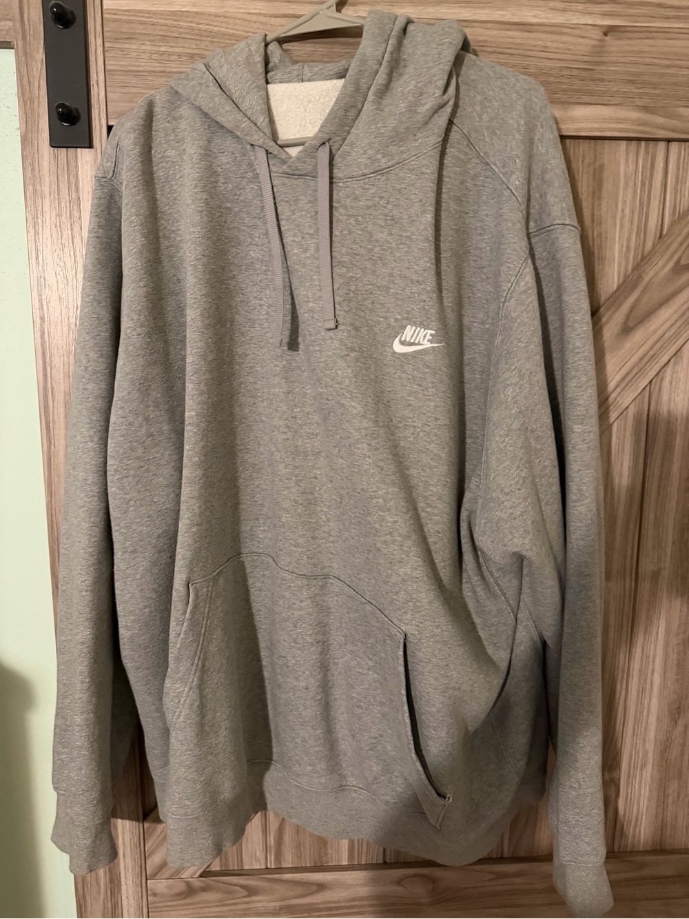 Nike Men’s Gray Pullover Hoodie